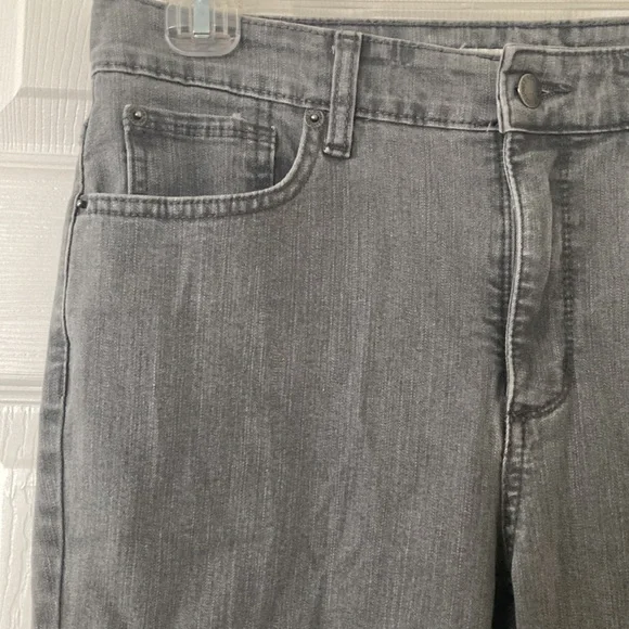 jones new york straight leg jeans - Picture 3 of 16